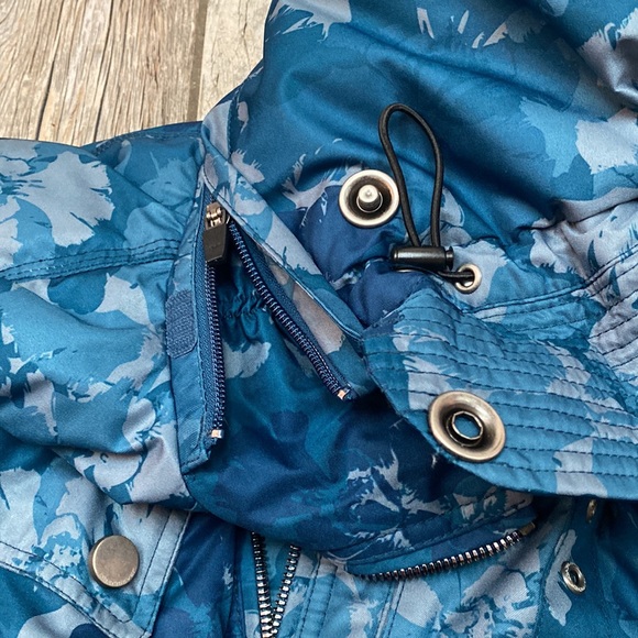 Obermeyer Leighton Insulated Jacket Teal Blue/Gray Floral 10 - Picture 9 of 12